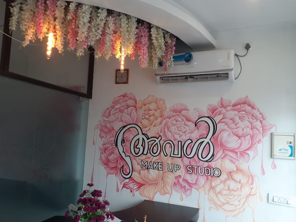 Aval Makeup Stuido Av