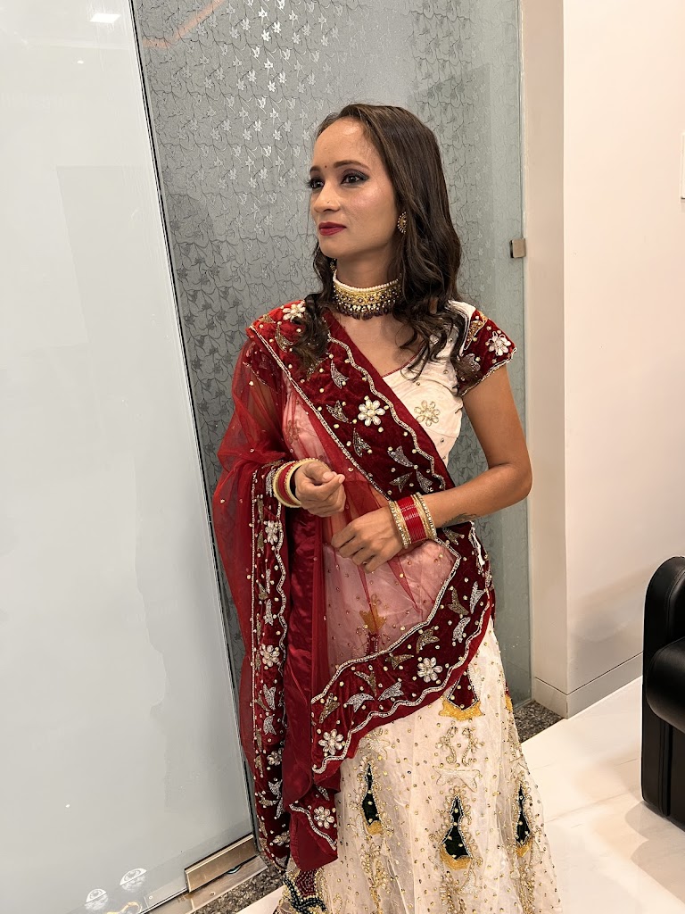 Anjana Beauty Saloon