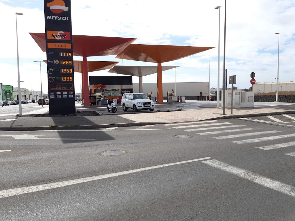 Estacion de Servicio Repsol Tenderete — Estacion de servicio