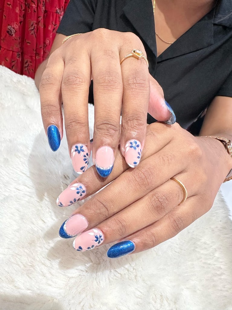 Simore Nail Tonique Beauty Salon