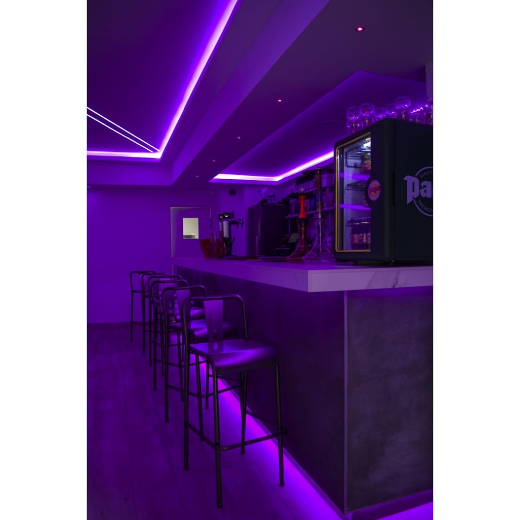MOONDREAM LOUNGE — Del propietario