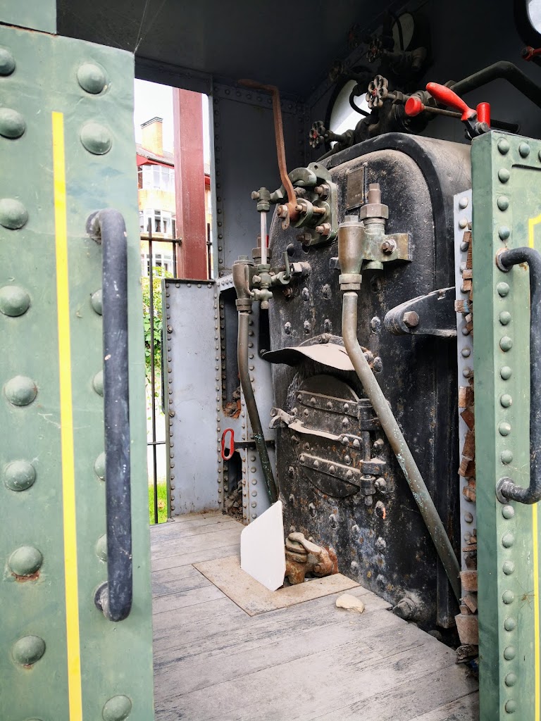 Locomotora de vapor FM 102 de Mieres