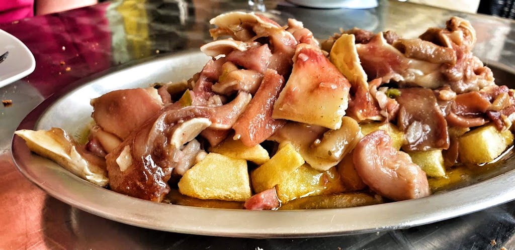 Bar Varyarte — Comida y bebida