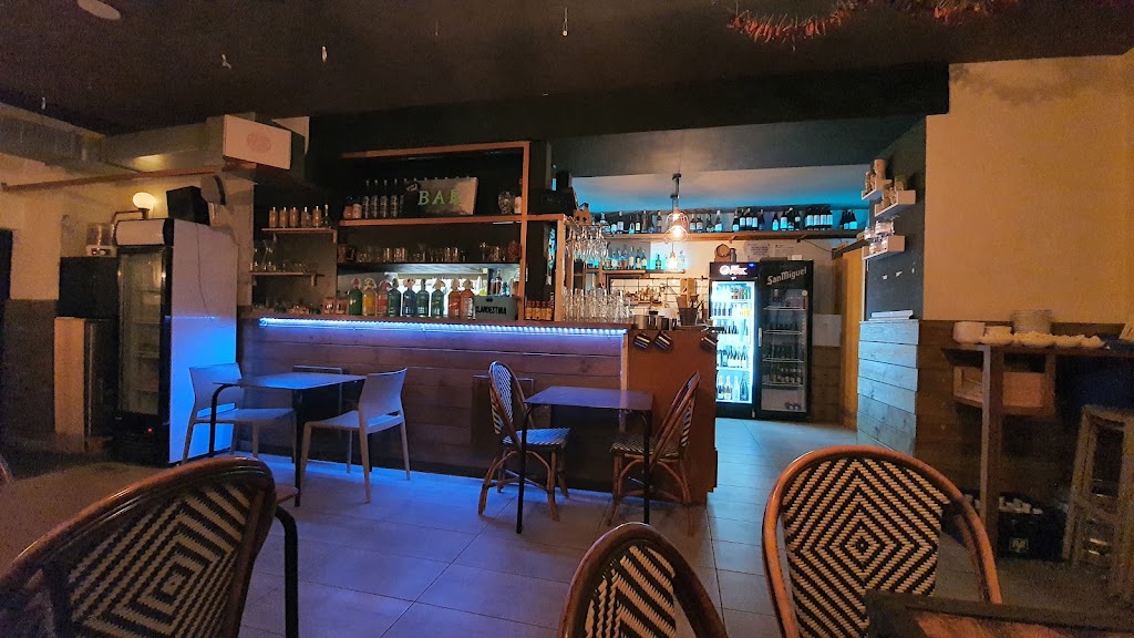 BBT-2 Restaurant & Cocteleria — Ambiente