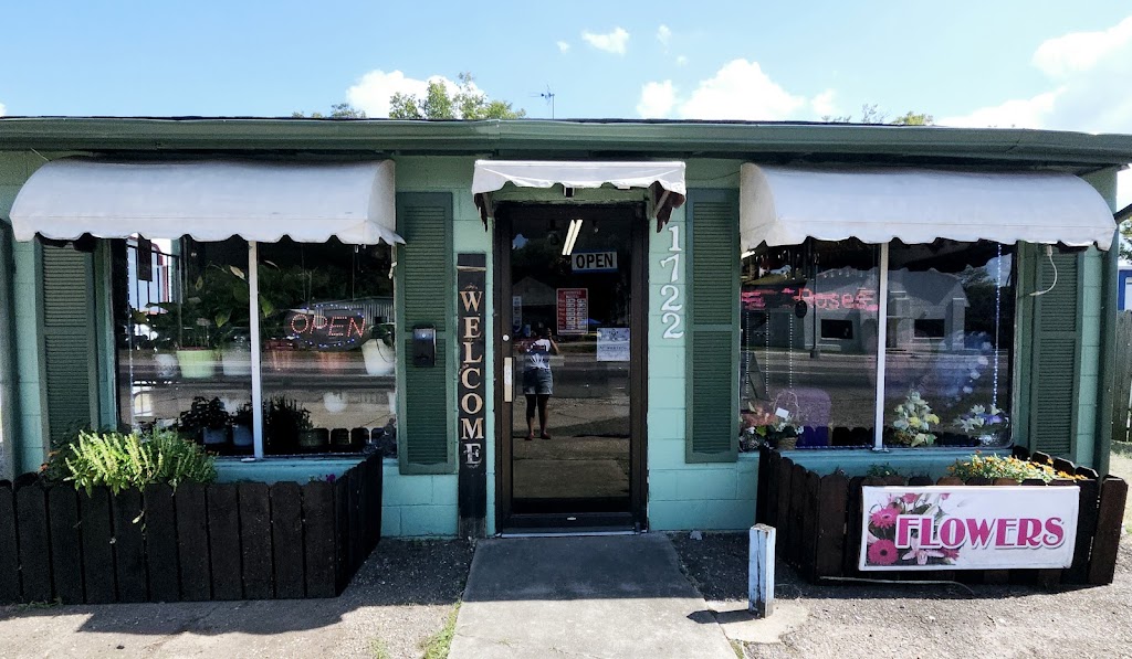 Veronica's House of Flowers & Gifts (Floreria)