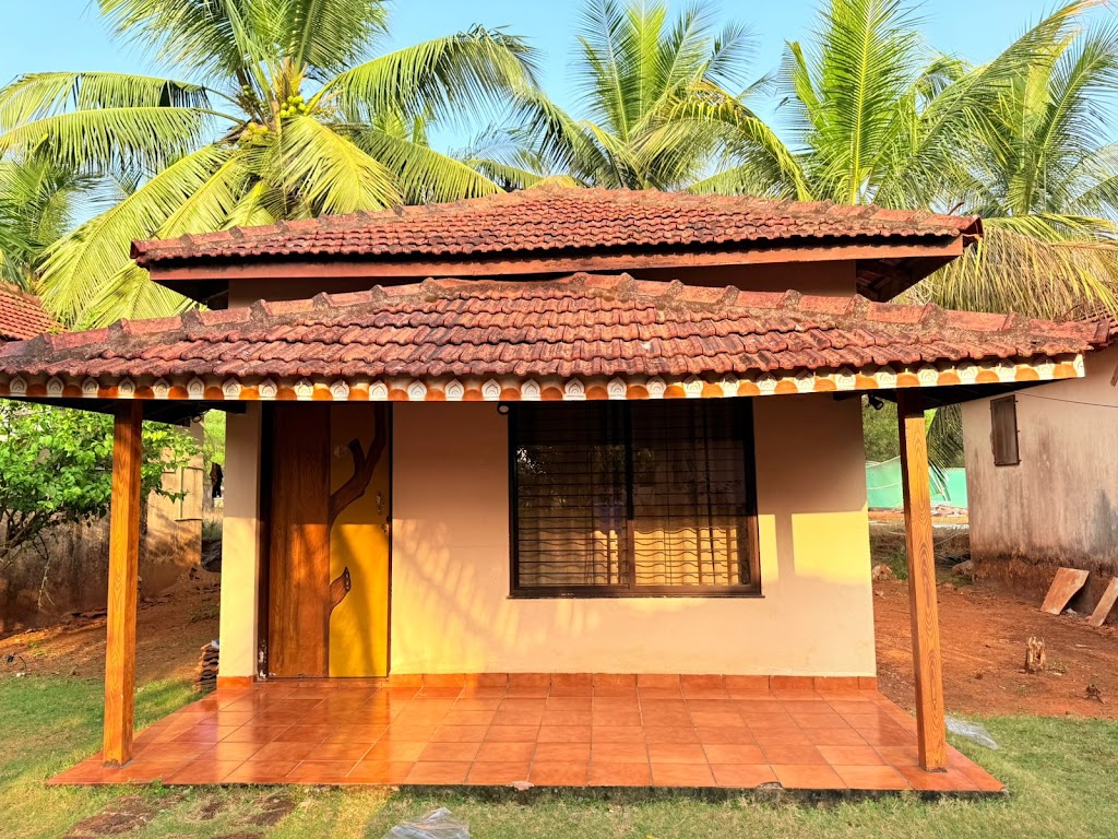 Coastal Spice Cottages And Restaurant