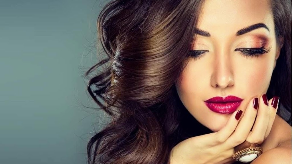 Ravina Beauty Parlour