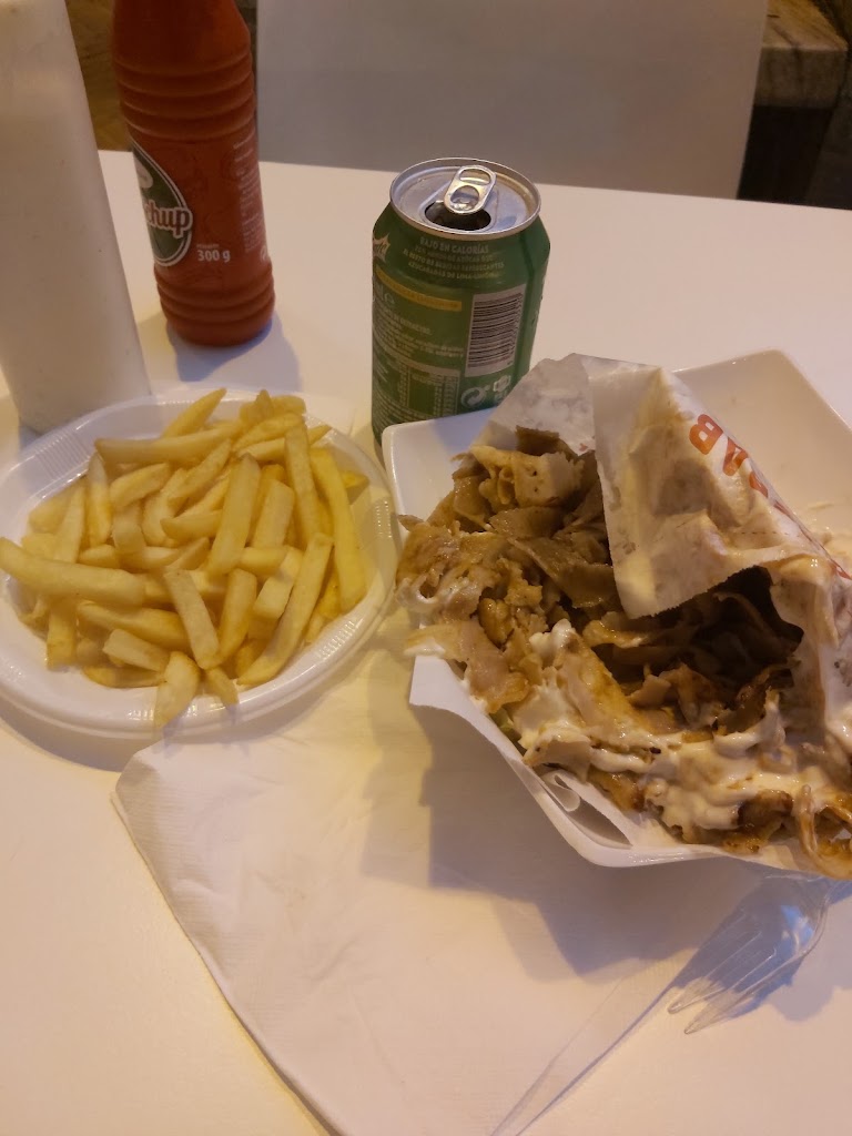 OK KEBAB — Comida y bebida
