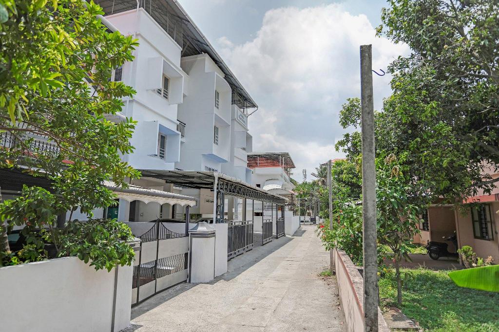 Green Villa Garden