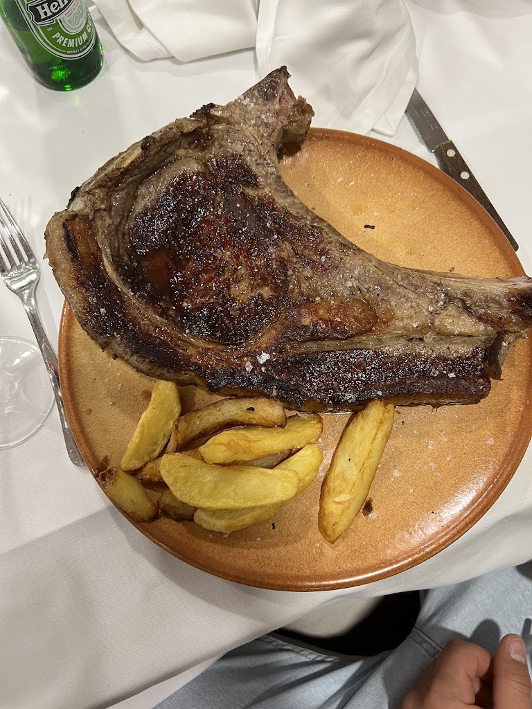 Bar Restaurante Valentin — Comida y bebida