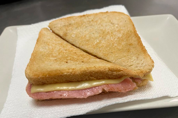 Restaurante Lebiram Jumilla — Sandwich mixto
