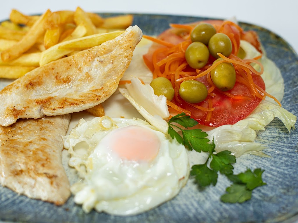 Caffetos Bar de Tapas — Comida y bebida