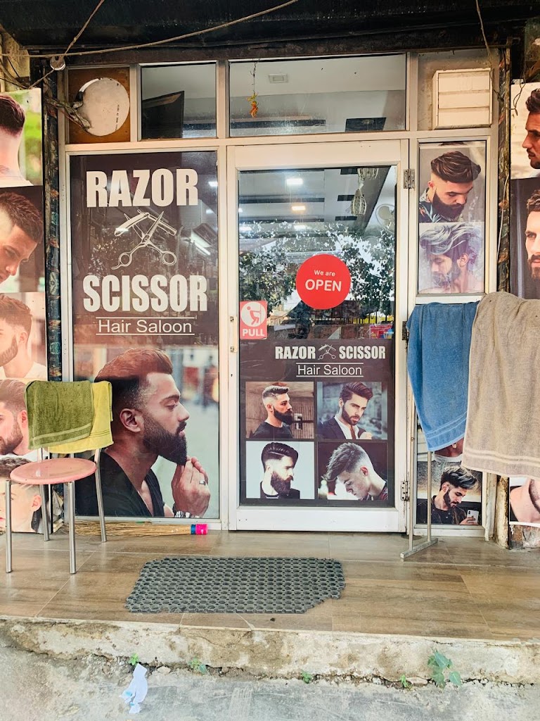 Razor Scissor