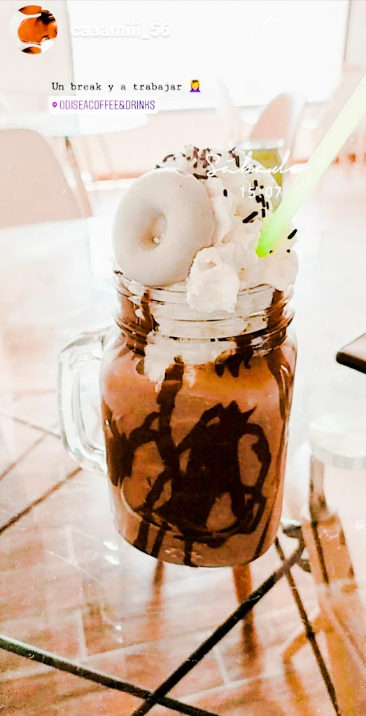OdiseaLounge — Comida y bebida