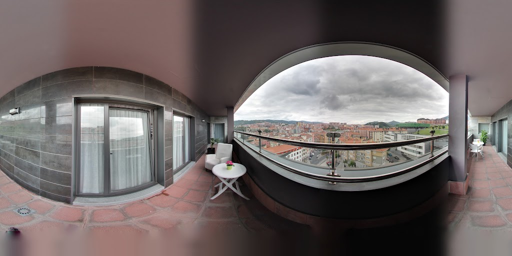 Residencia para mayores y Centro de dia IMQ Igurco Bilbozar — Street View y 360deg