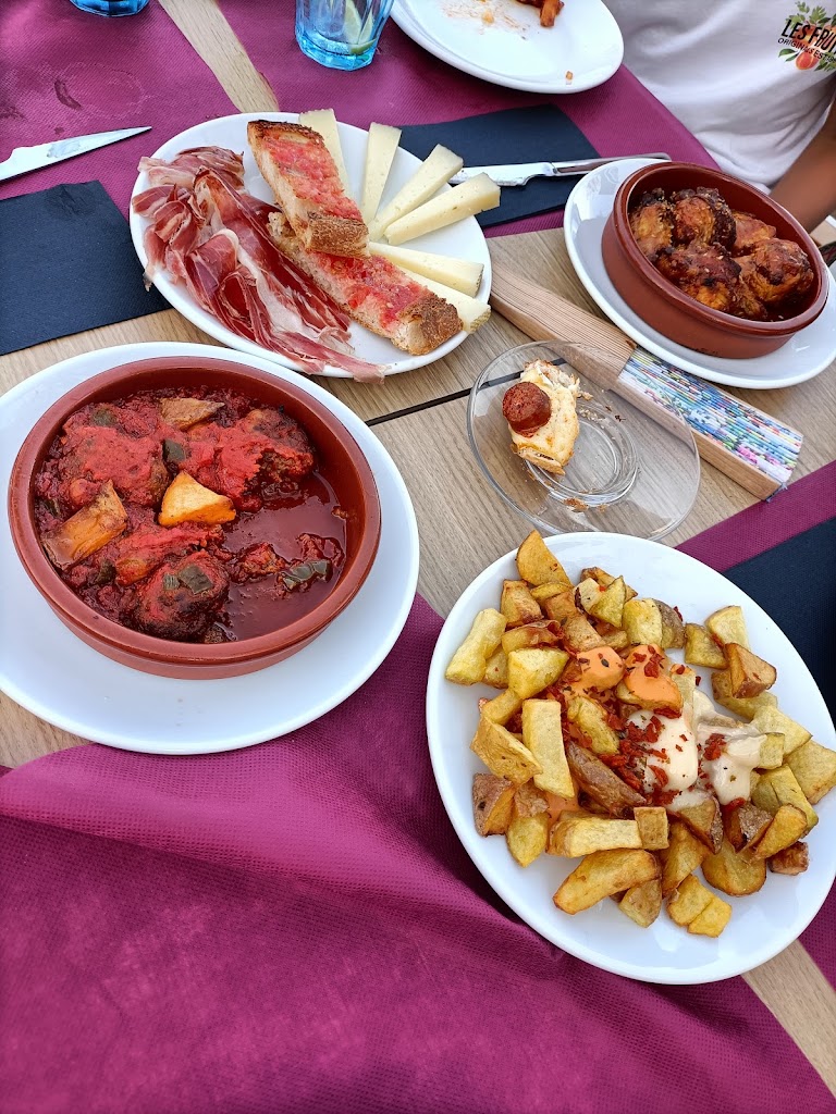 Pa amb tomaquet i... — Papas fritas