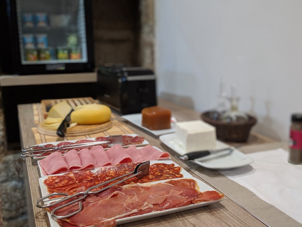 Hotel A Torre do Xudeu — Comida y bebida
