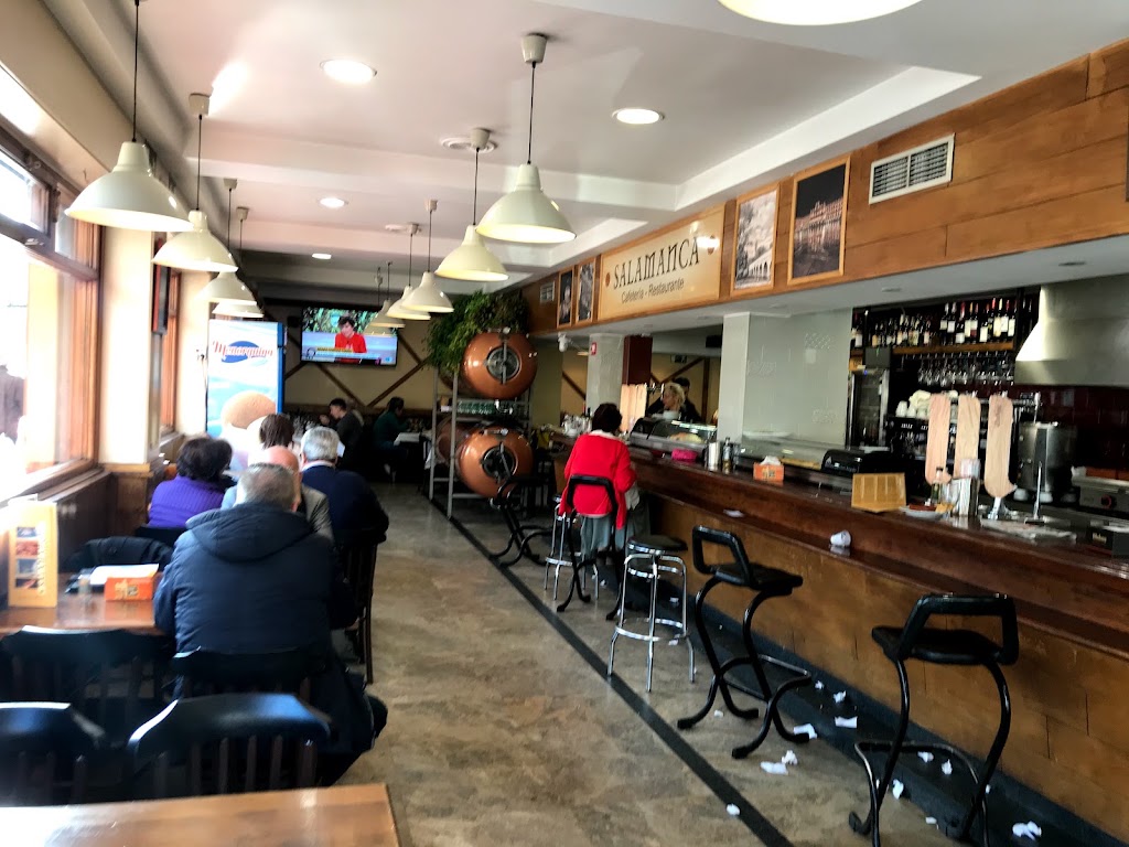Cafeteria Restaurante Salamanca — Ambiente