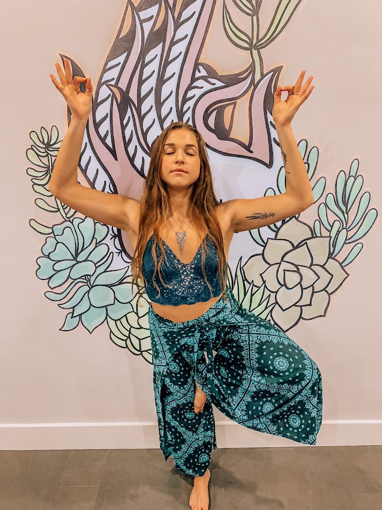  CaliFlo Yoga Collective