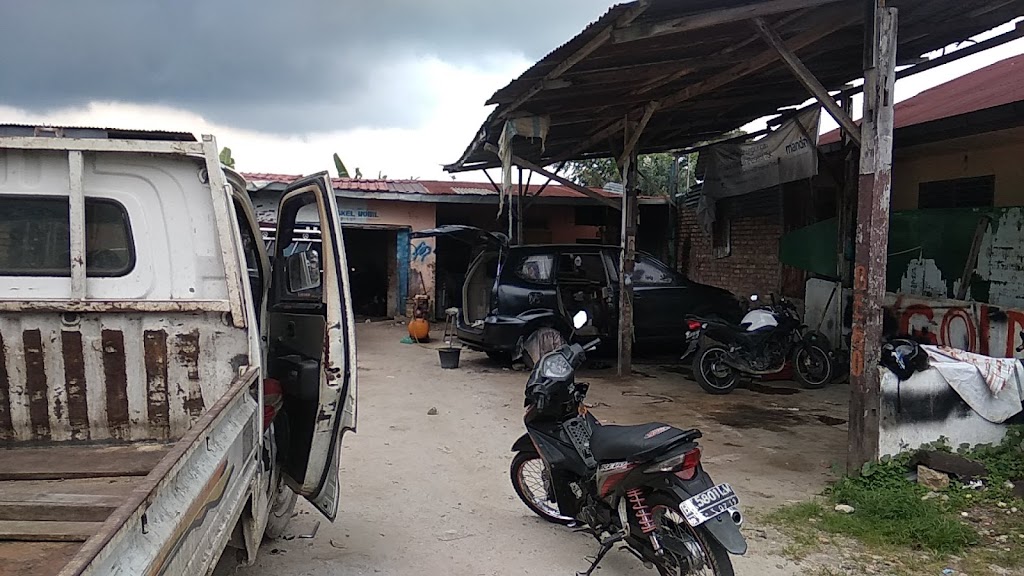 Bengkel mobil goldstar