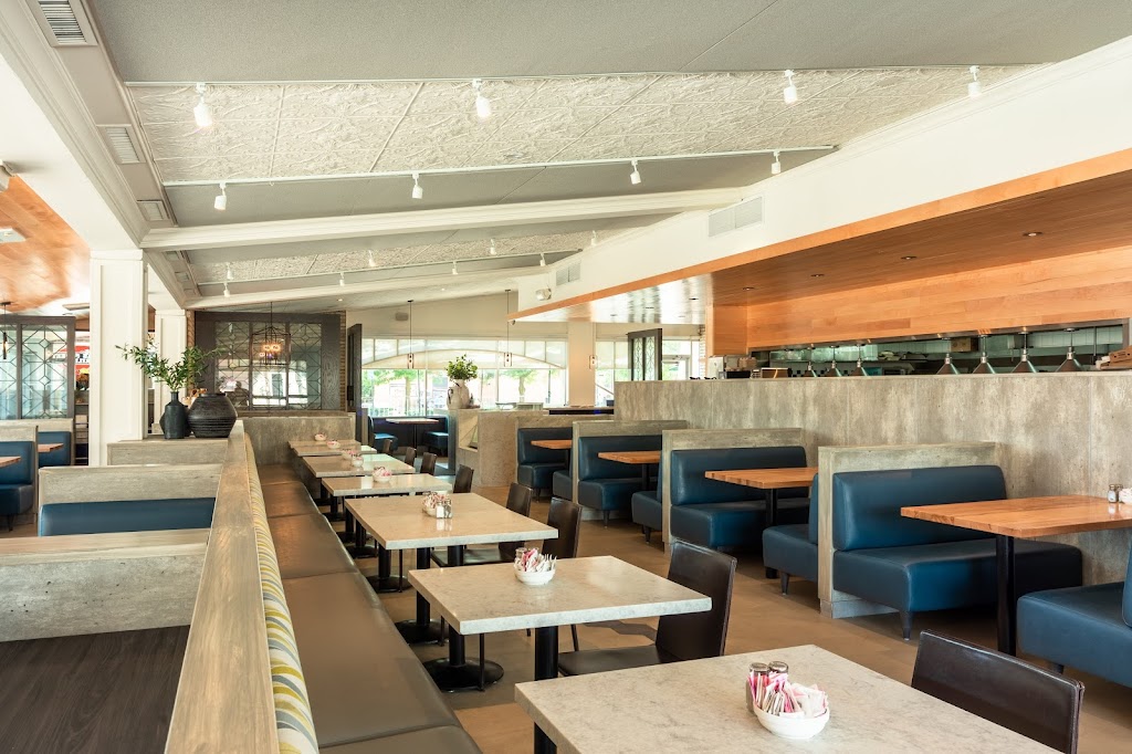 Dundas Street Grille in Etobicoke