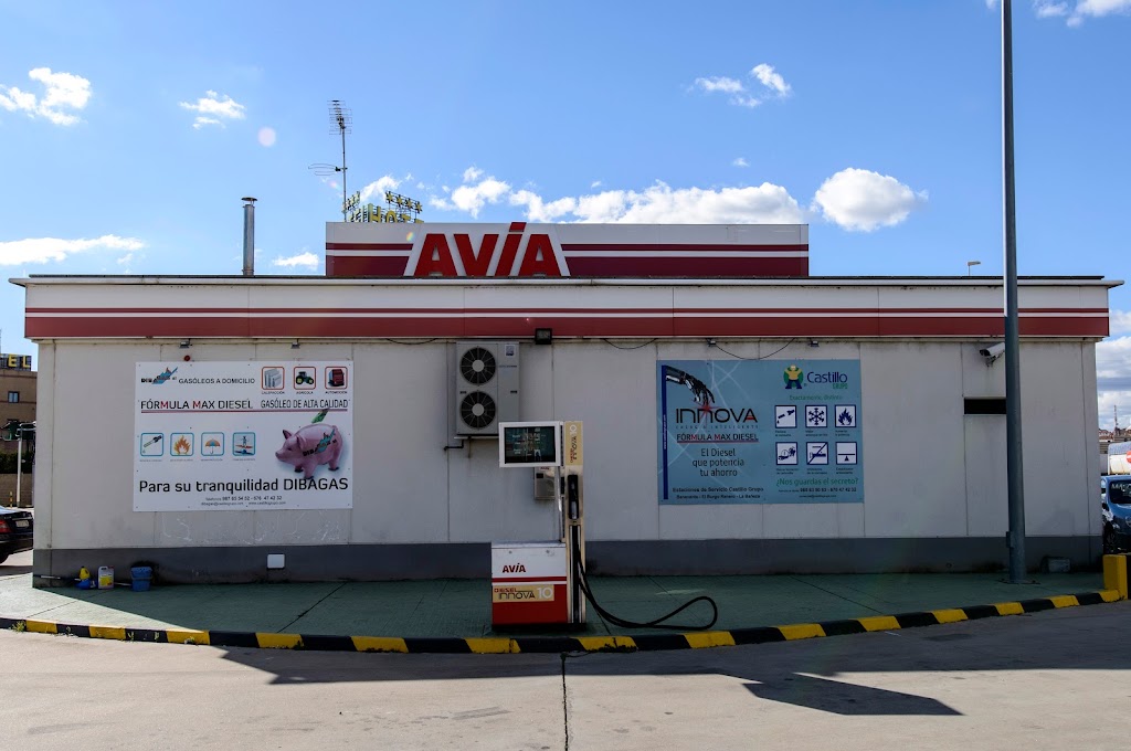 Estacion de Servicio Castillo Benavente — Exterior