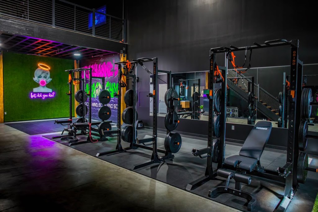  Crazyanne’s Garage Gym