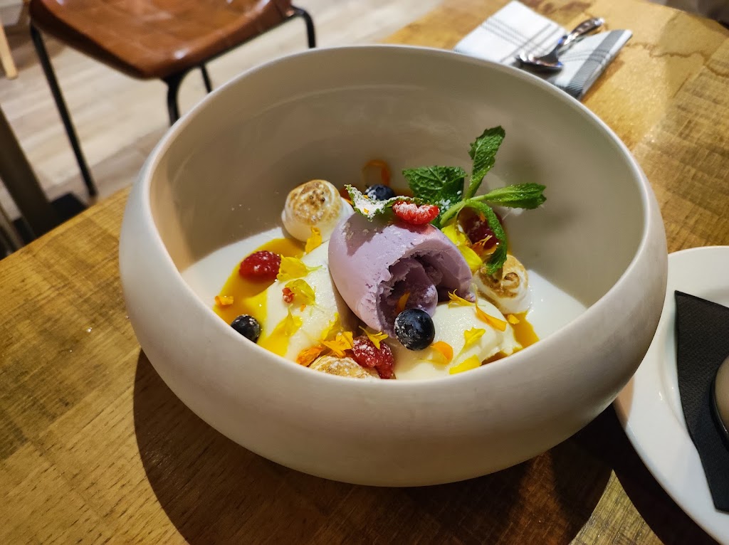 Barrut — Comida y bebida