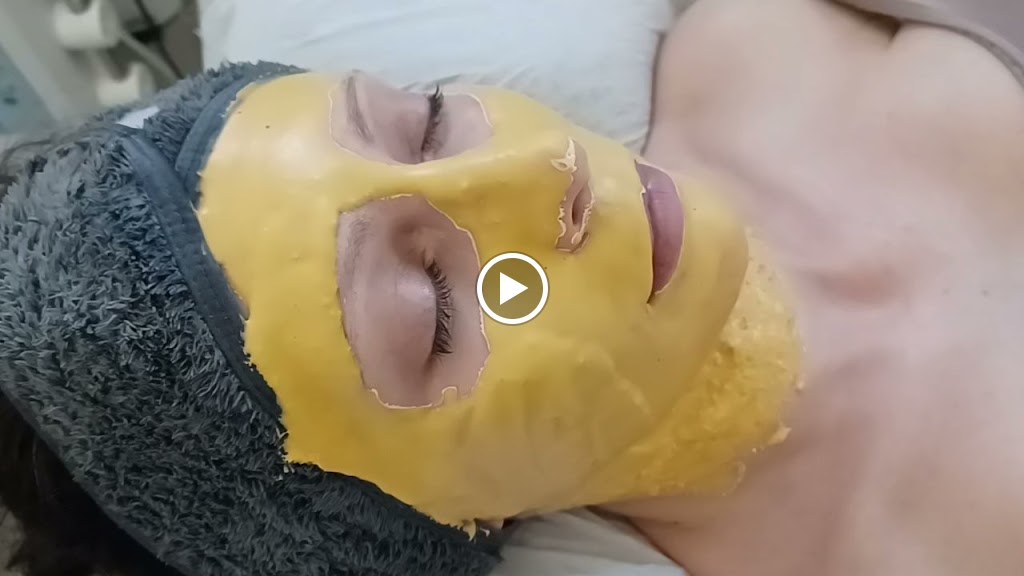 AUREA BEAUTY CENTER — Videos