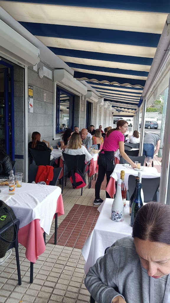 Gusto Pizza - Tu Restaurante Italiano en Candelaria — Ambiente