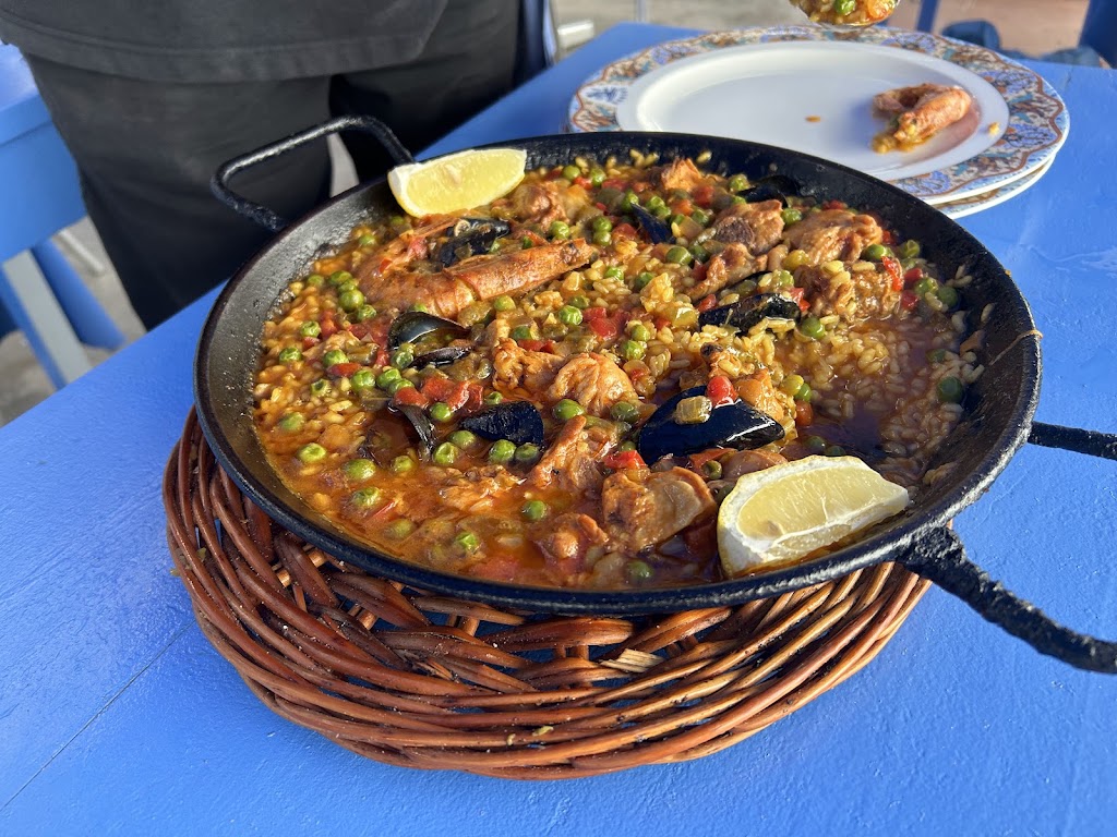 Kansas Restaurant — Paella