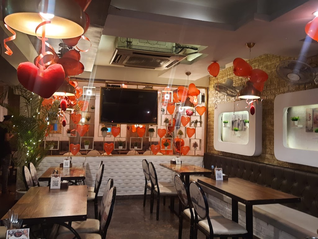 Kapoor S Pavilion Family Restaurant