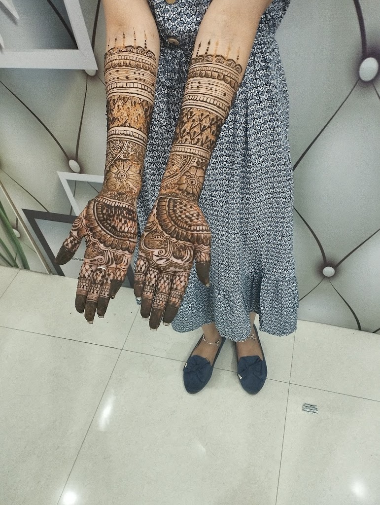 Beyond Beauty Unisex Salon