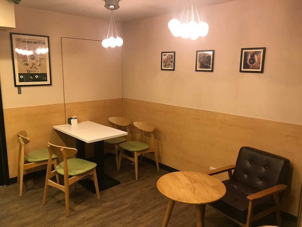 麥味登cafe&brunch 北市府捷運店 的照片