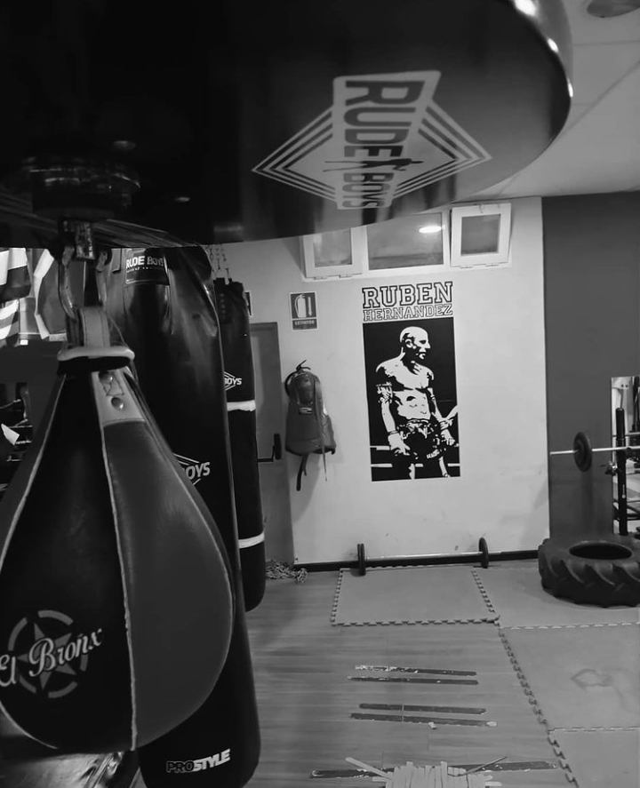 FIGHT CLUB VALDEMORO kick boxing-k1-muaythai-boxeo-MMA — Del propietario