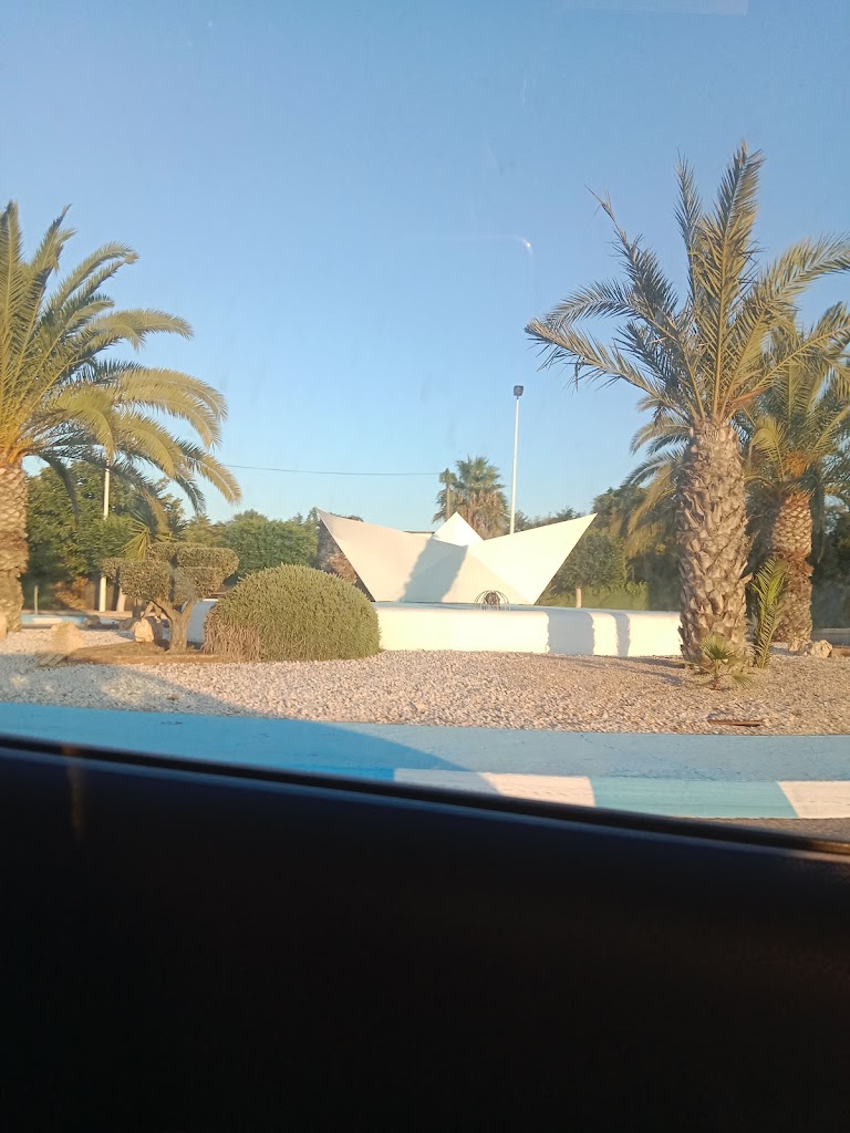 Rotonda del barco de papel