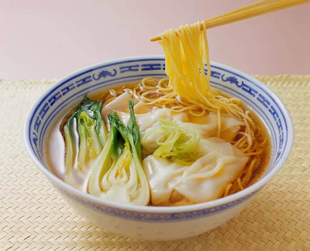 Restaurante Chino Palacio de Oriente — Fideo
