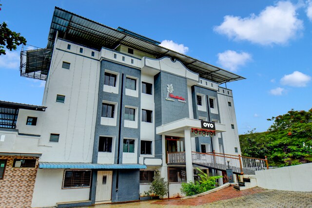 Collection O Hotel Madhuban Resort