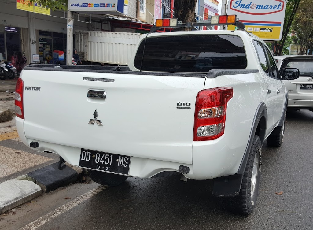 Otomotif Service (SATA) - Modification Body Repair And Repainting