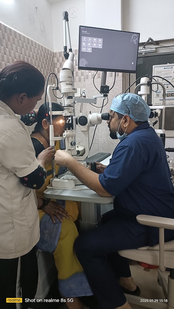 Dr Darshan Kulat Best Ophthalmologist In Akot Best Eye Care Specialist In Akot