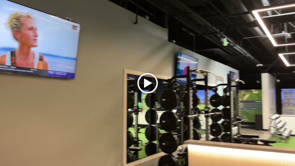  Studio Golf South Bay