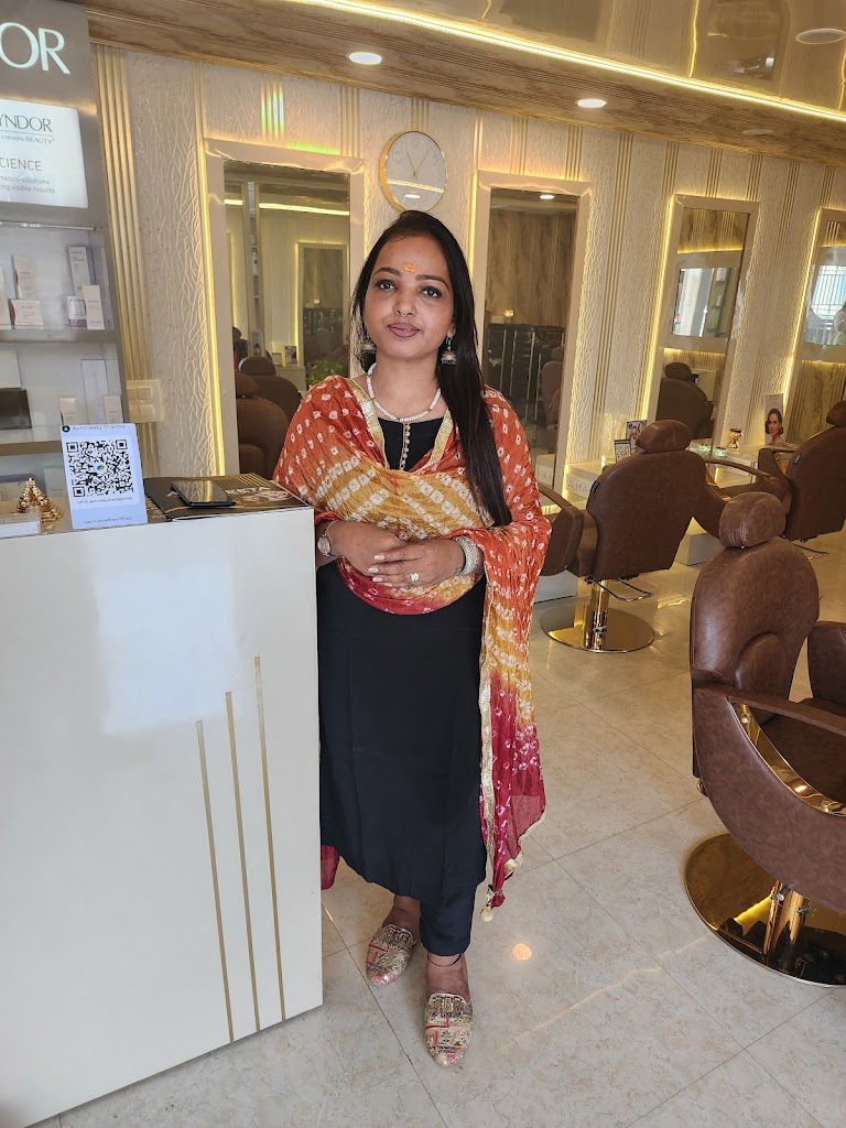 Ashmmita Make Up Studio