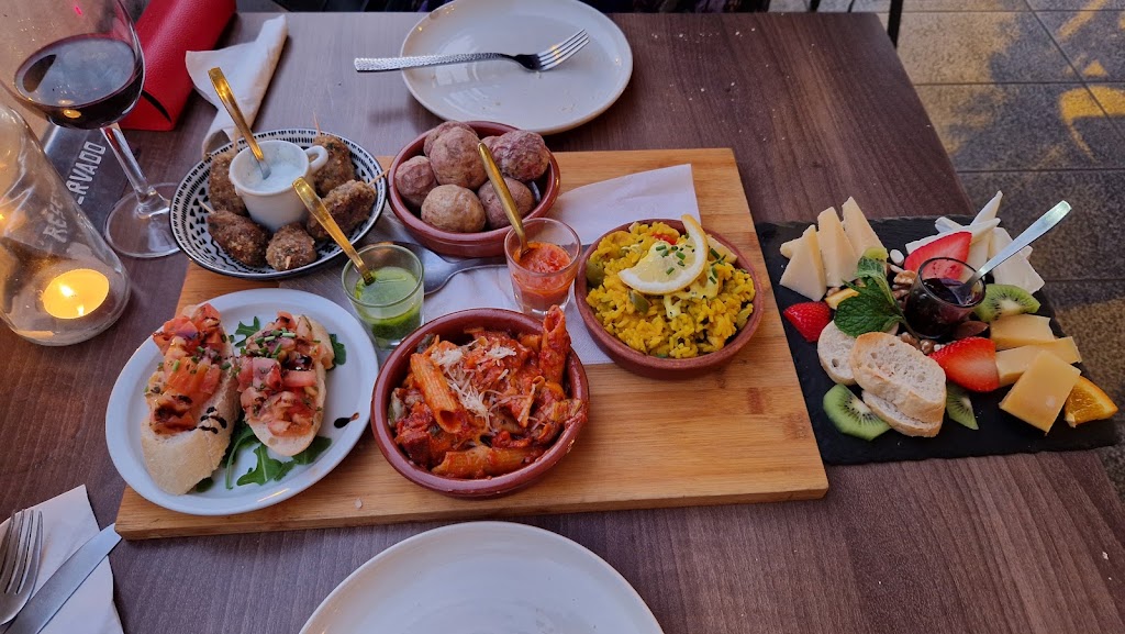 Pipo Cafe — Comida y bebida