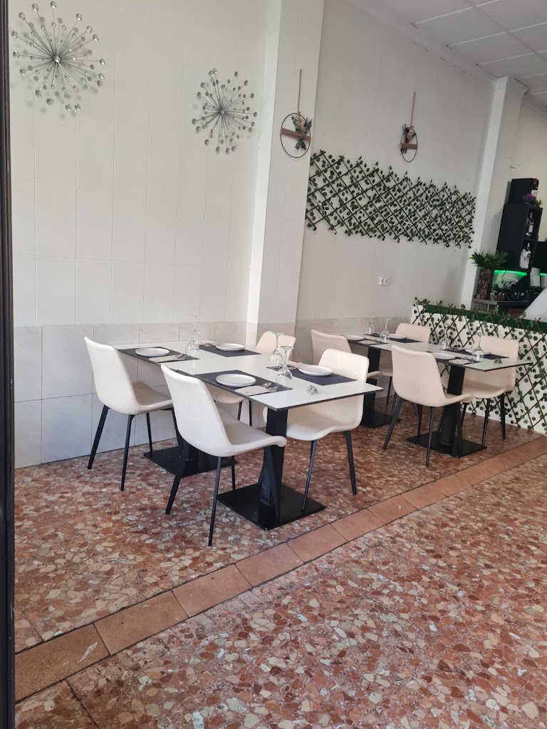 CURRY FIESTAA — Ambiente