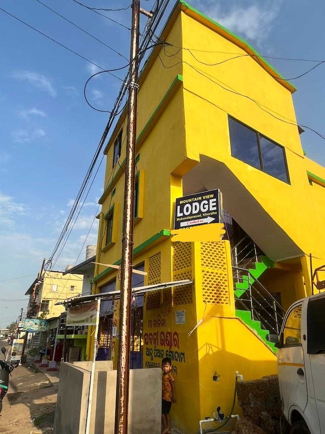 Hotel O Mountain View Lodge And Guest House