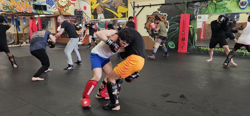  CAVEMAN CREW MMA GYM