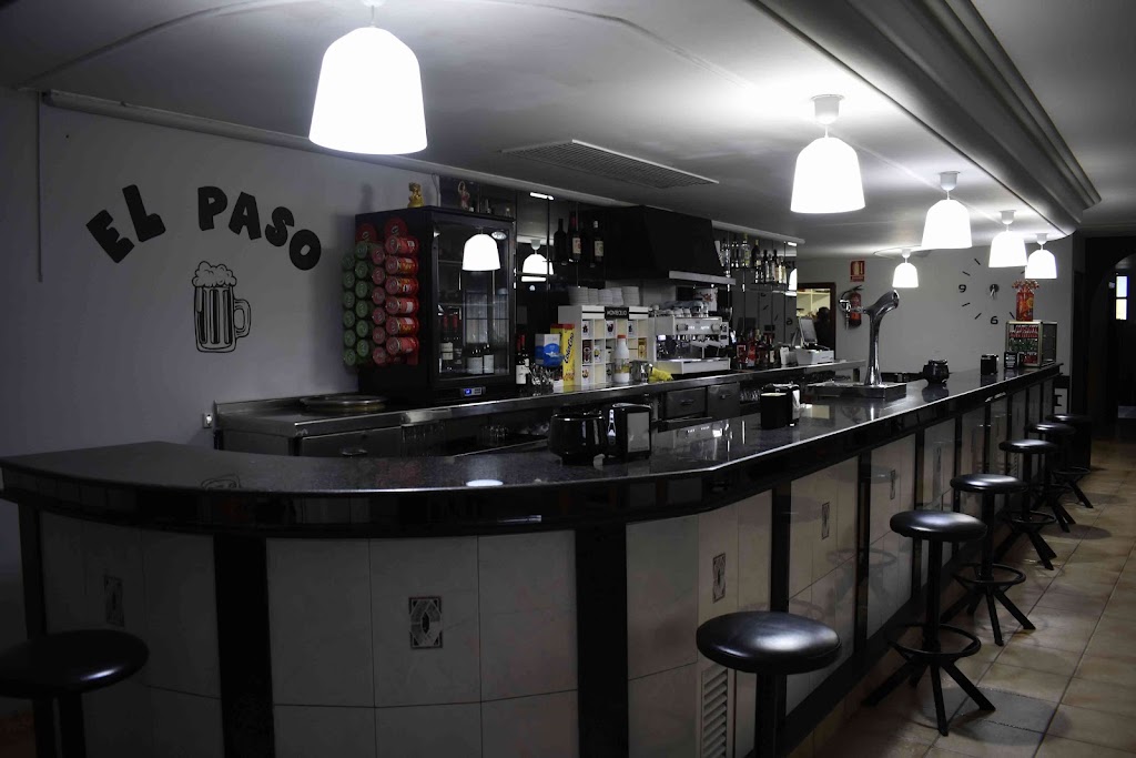 Cafe-bar El Paso — Ambiente