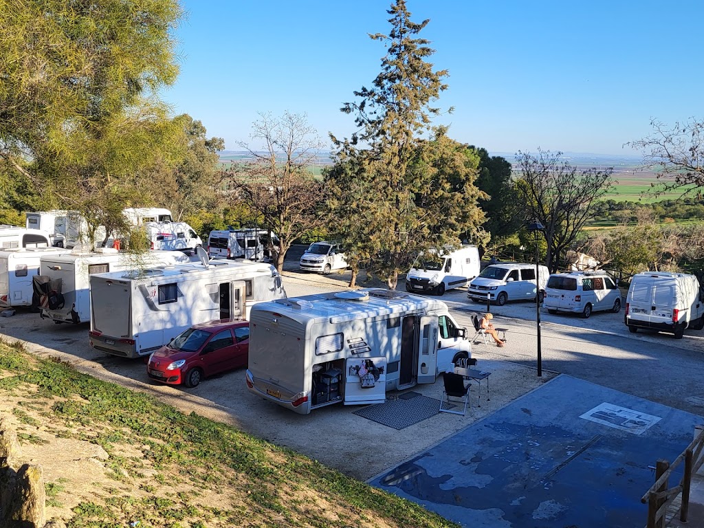 Area Auto-Caravanas Parque de la Muela