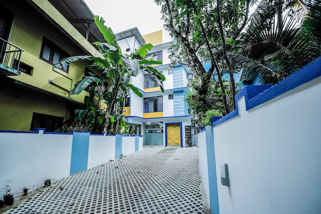 Oyo Blue Berry Apartments