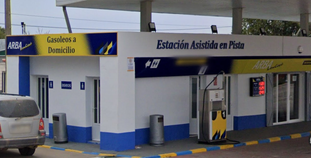 Gasolinera Arba — Exterior